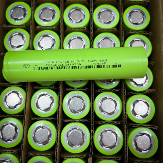 Елемент акумулятора LiFePo4 32140 15Ah 3C Grade A